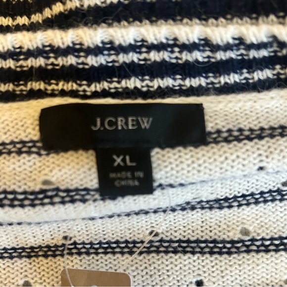 NWT J. Crew l/s sweater, XL, Black & white with small “holes” - Picture 7 of 9